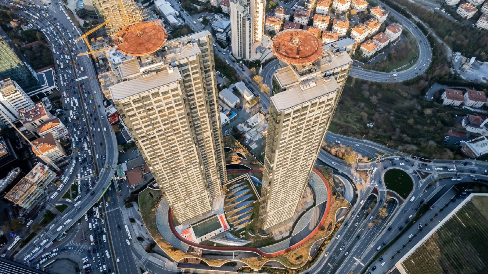 Çiftçi Towers, Бешикташ — Сверху, вертолётные площадки
